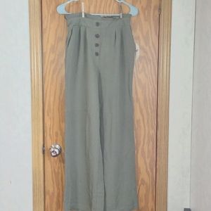 Altar'd State- Paper bag pants